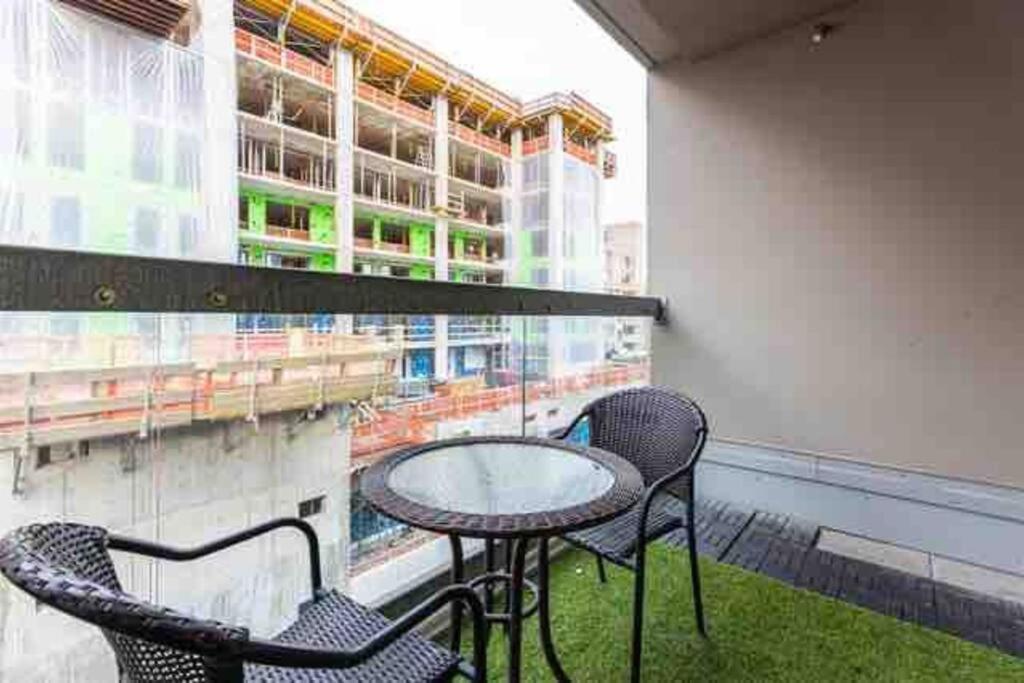 Beautiful Apartment Downtown, Mins To Rogers Arena, Stadium, Restaurants, Shops Ванкувер Екстер'єр фото